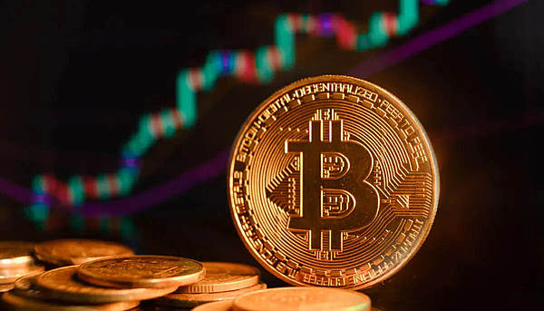 Coinbase：加密世界的合规独角兽还能飞多高？